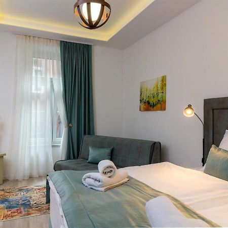 O..C.. Lux Apartments Сараево Екстериор снимка